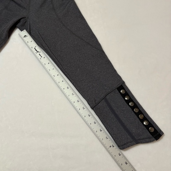 lululemon Snap Me Up Crop Side Button Athletic Leggings Size 4 Rare EUC - Picture 8 of 14